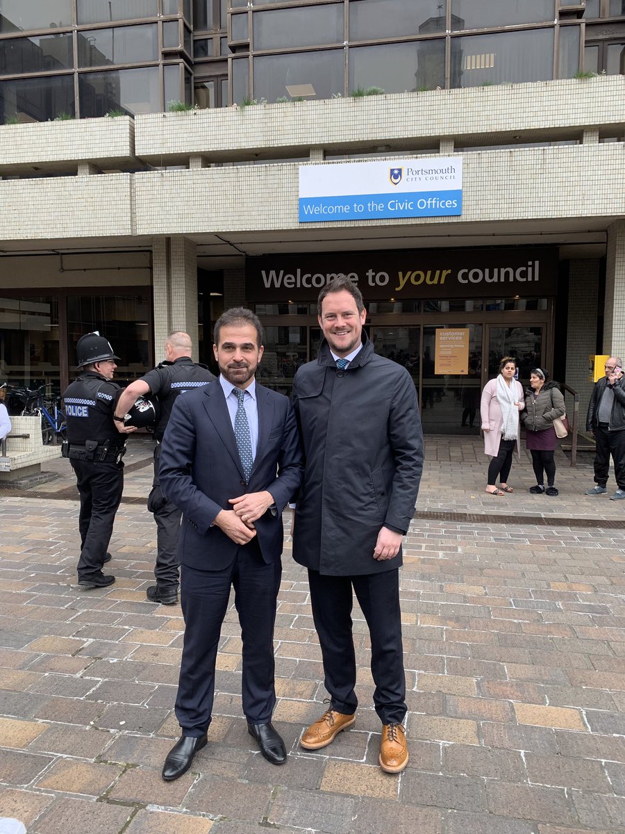 On the occasion of #Newroz2019 #Portsmouth @CuntyCouncil #Lord #Mayor #LeeMasson, his deputy, @karwanTahir @StephenMorganMP #KurdishCommunity #Kurdistan flag was hoisted alongside #British flag in front of the council to honour #Kurdish national day and new year. #TwitterKurds