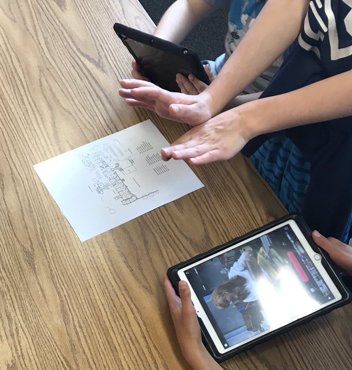 ChrisHesselbein's tweet photo. Using Apple clips to create a video tour of the school. @IrwinLOSDLogic #Losdlogic @LG_principal https://t.co/tA8wvOJeEo