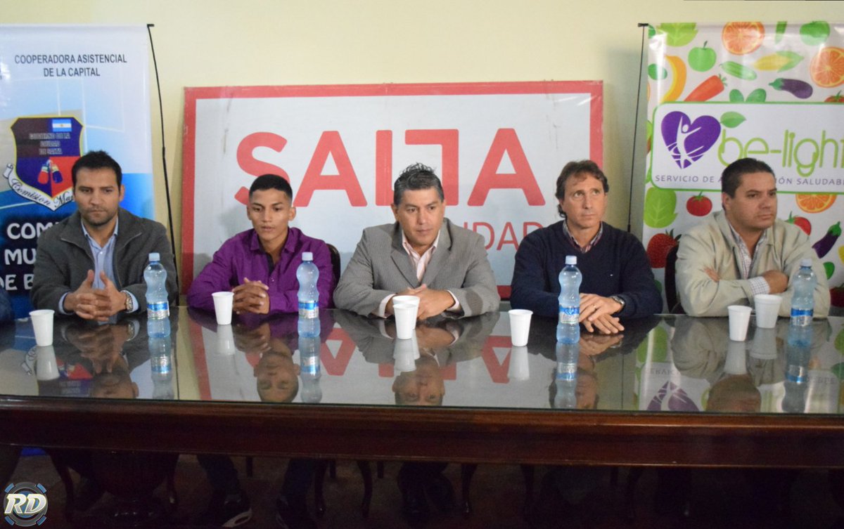 vascoG10's tweet photo. Acompañamos a mi amigo #CristianArias a la apertura 2019 de  @EscMuniBoxSalta con el objetivo de trabajar unidos para el crecimiento del boxeo salteño. Agradecemos a todos los medios de difusión que nos acompañan con las distintas actividades. #UnionProvincialBox #FeSalBox https://t.co/yA4jOVbQ6f
