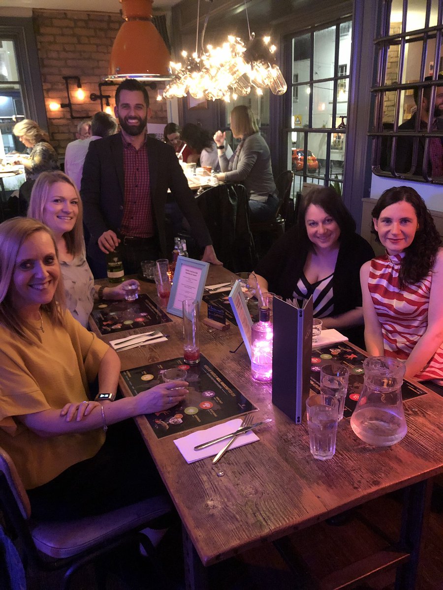 The legend <a href="/PeteFinnie/">Pete Finnie</a> really pushing the brands this evening @FizzyMoonLeam 🍹 <a href="/artiekelie/">artiekelie</a> @NatalieHalewood <a href="/supersalesagent/">Ian King The King ™</a> @SadlersMike