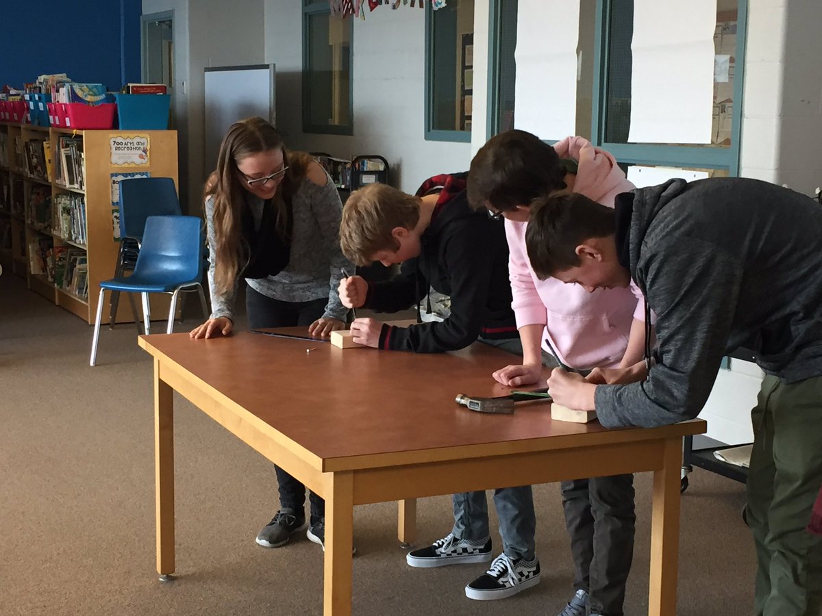 Over a two day period the intermediates at Mapleview participated in the “Can you Feel it? Stress workshop” learning necessary life skills to manage and cope with stress in their everyday lives. @eSSTteam @SMHealthySchool