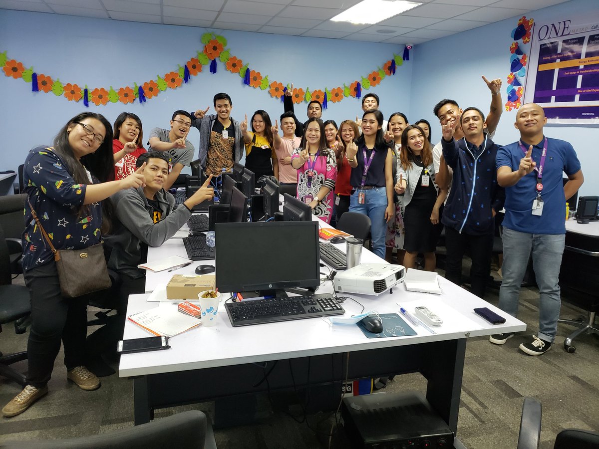 ONE_Clarktastic's tweet photo. Motivational AOY talk with our New Hires. Welcome to Clarktastic Team! πππππ#Purplelife #AOY2019 #TeamofLearningExperts @Greg_MPCS @HPDEC1969 @Josie_MPCS @KapilGoel2006 @iamyourritzy @ktinejm @McLovesjOh @Markjones291 https://t.co/UK2zISTNz1