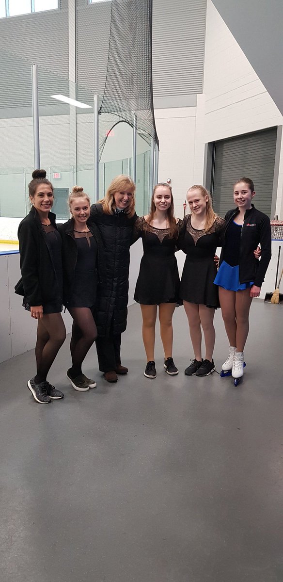 New Gold test medallists.....&amp; this makes Hannah our newest member of ISC's quintuple Gold test group!! Hope you liked your surprise Sheri😁 #believe&amp;achieve #ildertonskating