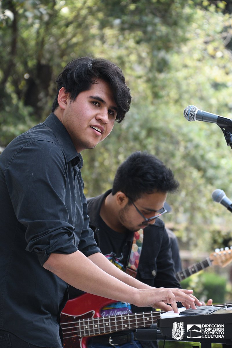 #MúsicaDePasada Ten un buen día escuchando a <a href="/BahiaSwitch/">Bahía Switch</a>. Ahora, si tienes la oportunidad de verlos en directo te garantizamos que presenciarás un espectáculo de calidad. ¡Banda del <a href="/IPN_MX/">IPN</a>!

Álbum de fotos ➡️ goo.gl/MTiKkt 

📷 | César Rubio.

#ElPoliTambiénEsCultura.