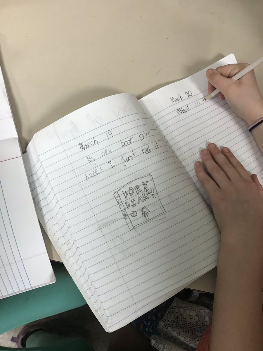 classofMsH's tweet photo. Ss using the mentor text, Diary of a Fly, in order to write their own “Diary of ____” stories during writing workshop 🙌 @GunpowderEl @BCPS_ELA https://t.co/orwZLrqdmS