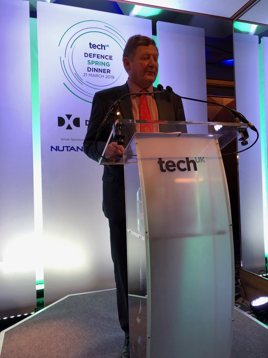 techUKCEO's tweet image. #techUKDefenceDinner General Sir Chris Deverall addresses full house tonight. Great to hear such a clear strategy built on importance of tech, data and innovation and determination to deliver cutting edge functionality to frontline forces at speed with new deployment models