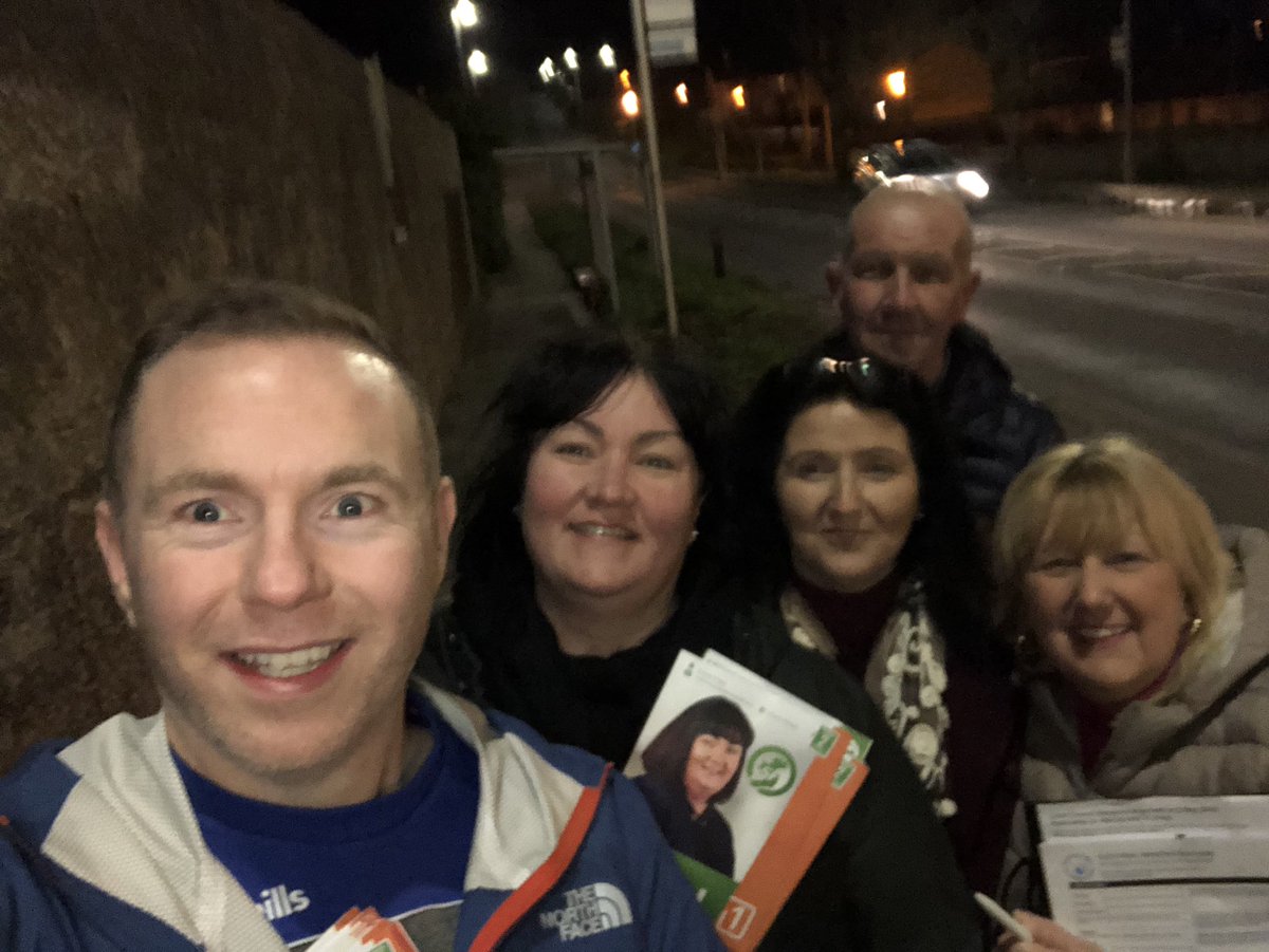 ChrisHazzardSF's tweet photo. Out canvassing in #Castlewellan &amp; #Annsborough tonight for Cllr Róisín Howell - a brilliant community leader &amp; inspirational @sinnfeinireland representative! 

If your in Castlewellan, Dundrum or Annsborough make sure to give @HowellRoisin your No1 in May’s election 1️⃣ #SouthDown https://t.co/3O7ABJUrw6