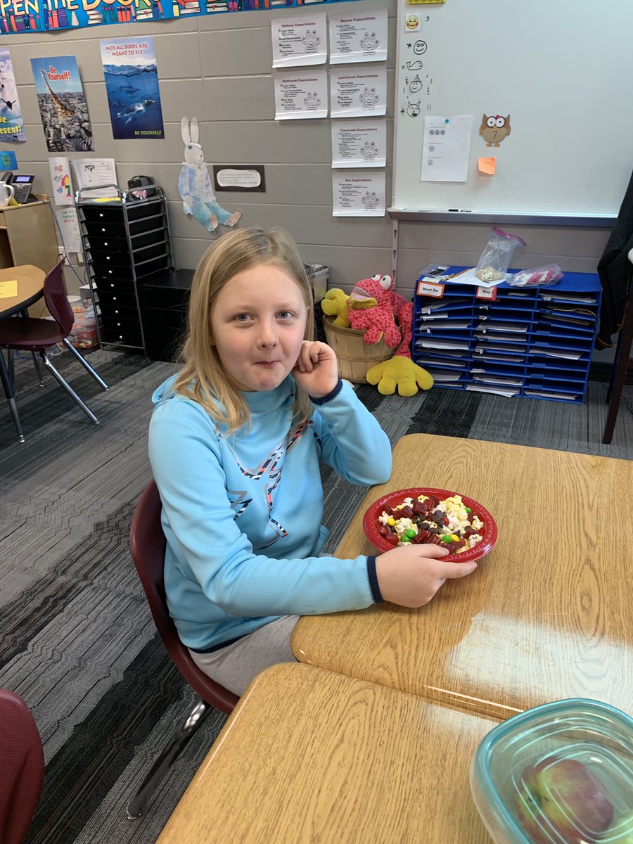 JodiPonwith's tweet photo. @HorizonElem1 Thank you Horizon PTO for the popcorn party!! https://t.co/k8Bg1wO8Lh