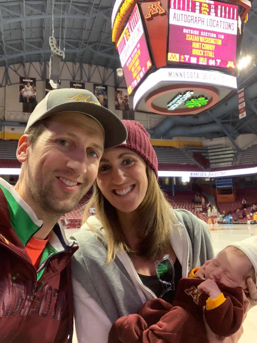 MsMeglindsay's tweet photo. 10 days old 1st game. 5 months old 1st tourney game.  #springbreak19 #marchmadness @GopherMBB fan from the start🏀🏀🏀 https://t.co/n0sjpKbQPz