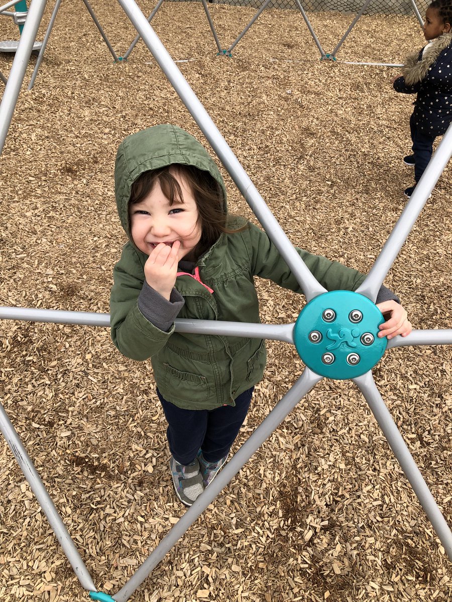 DOSullivanPreKA's tweet photo. Outdoor recess👏🏻👏🏻 finally!!!! @SJP2CALowerMill https://t.co/LOcCDo2z3u