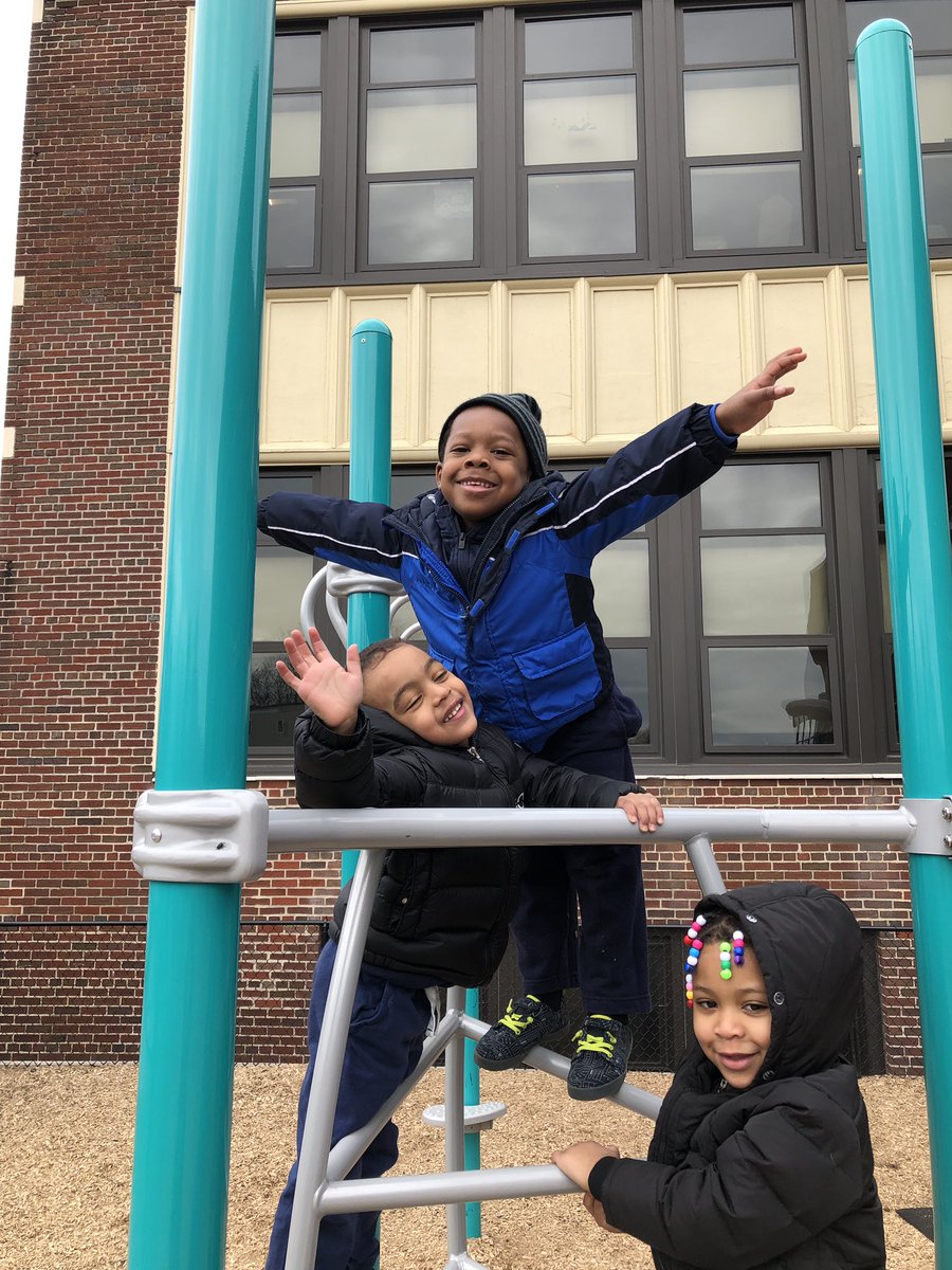 DOSullivanPreKA's tweet photo. Outdoor recess👏🏻👏🏻 finally!!!! @SJP2CALowerMill https://t.co/LOcCDo2z3u