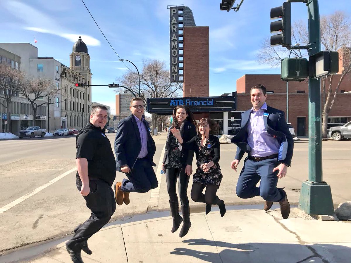 CGrassing1's tweet photo. Hard to believe this was a year ago already. Happy 1-year anniversary to the #ECYQL team. Remember to join us tonight to help us celebrate: https://t.co/diP0hz3yXo @atbfinancial @ATBBusiness https://t.co/Iqyrmlum4t