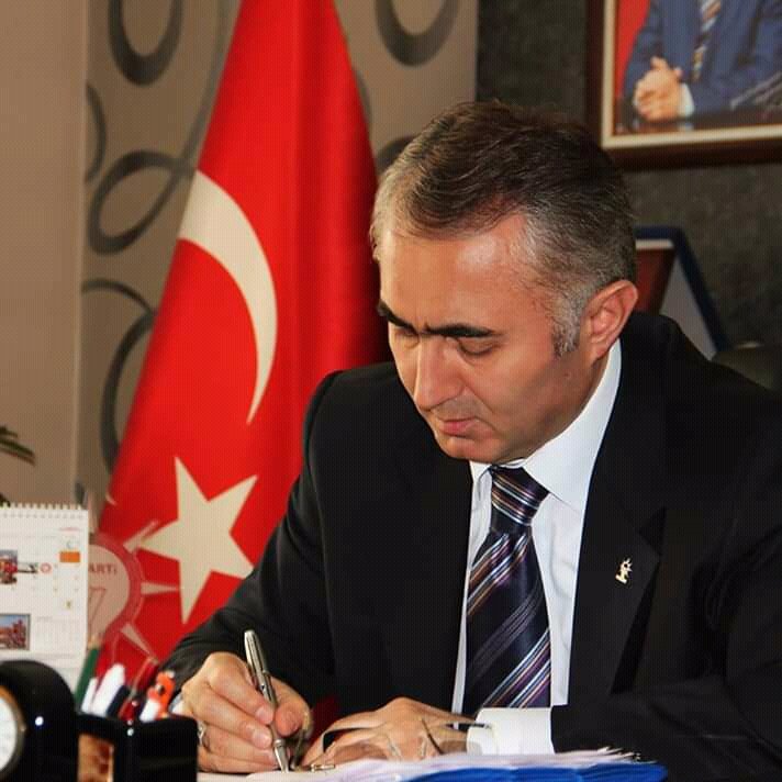 22 ve 23. Ak Parti Bolu Milletvekili ve Ulaştırma Bakan  Yardımcılığı görevinde bulunan ve Enerji ve Tabii Kaynaklar Bakanı Başdanışmanlığı Görevini yürüten  Sayın Yuksel Coskunyurek'in katılımıyla 23 Mart Cumartesi günü saat 15.00'da Mudurnu Mitingimize Tüm Halkımıza Davetlidir.