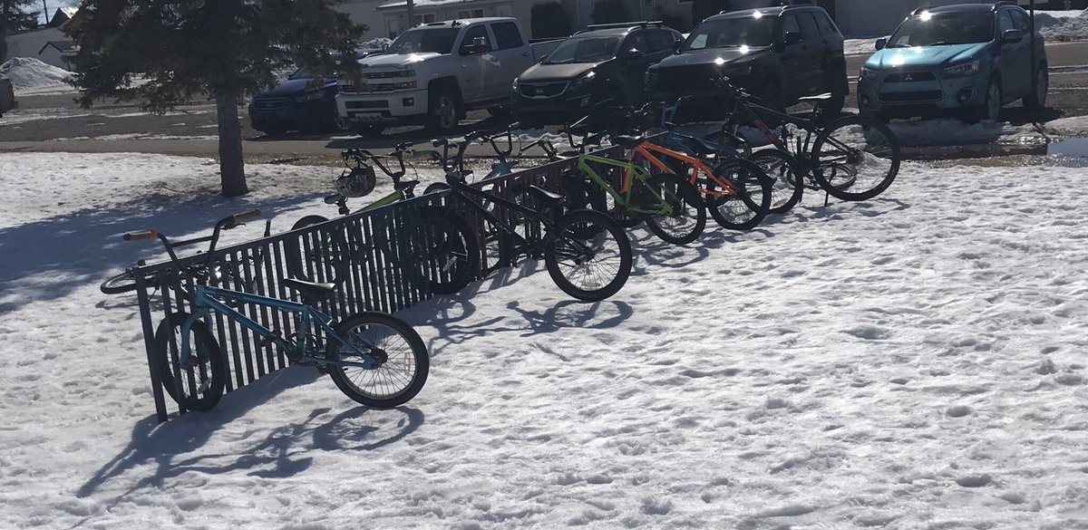 MrJBlair's tweet photo. Meanwhile in Saskatchewan #springtime #stillsnow https://t.co/YSbb3eZC4y