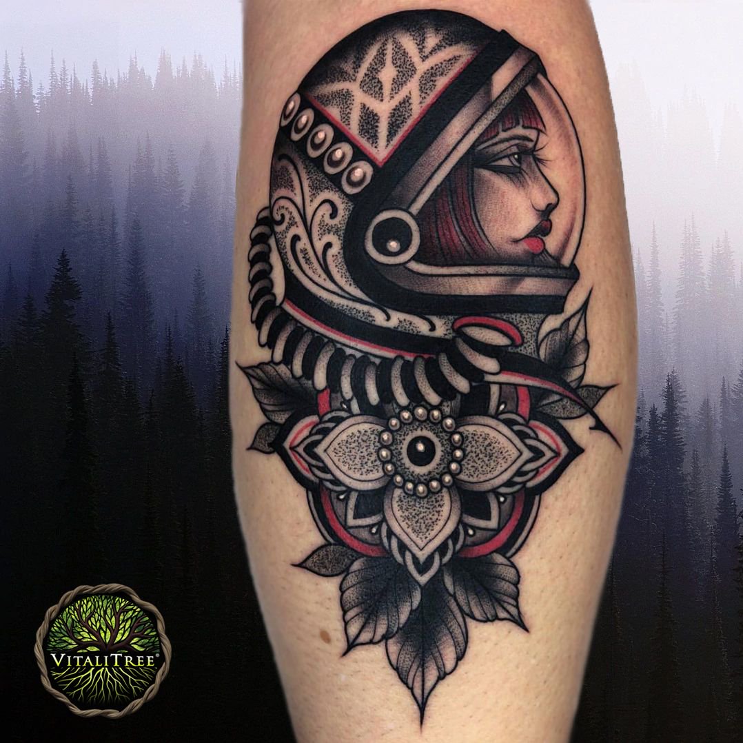 VitaliTreeTat2's tweet photo. @devxruiz
Astronaut lady made @bigtroubletattoo
@VitaliTreeTat2
#devxruiz #california #sandiegotattooartist #latattoo #latattooartist #tattoo #tattooart #bodyart #blackwork #blackworkers #blackworksubmission #darkartists #blacktattoo #tatsoul #blackink #salve #selfcare https://t.co/xzSE699knA
