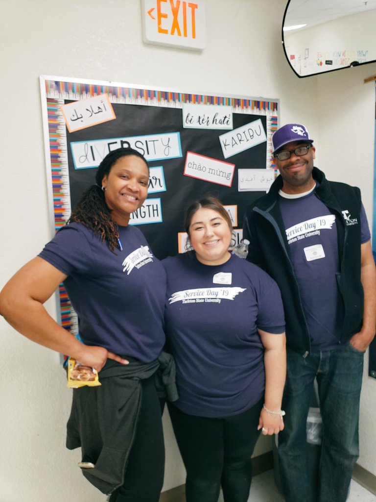 IlianaMTSU's tweet photo. Always a good day serving with my Social Work family. #INA #TarletonService2019 #socialwork #TarletonSOCWServes @DrNJonesTSU @TarletonSOCW https://t.co/Uc76WTxuiK