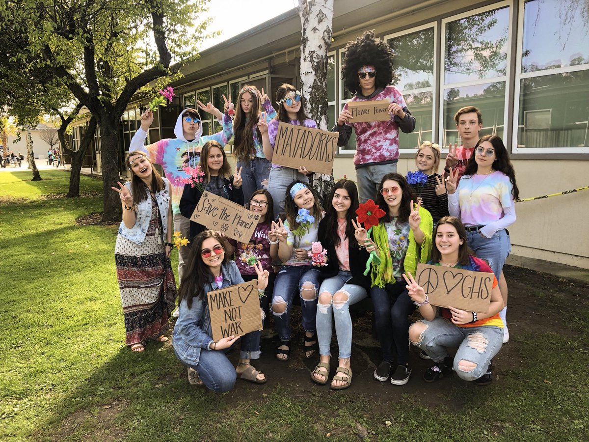 matadorks's tweet photo. radiating positive vibes &amp; a whole lotta spirit 🌻🌈☮️✌🏼 absent: Jake Addington 15/15 #ghsspiritgames https://t.co/dl17tKagqS