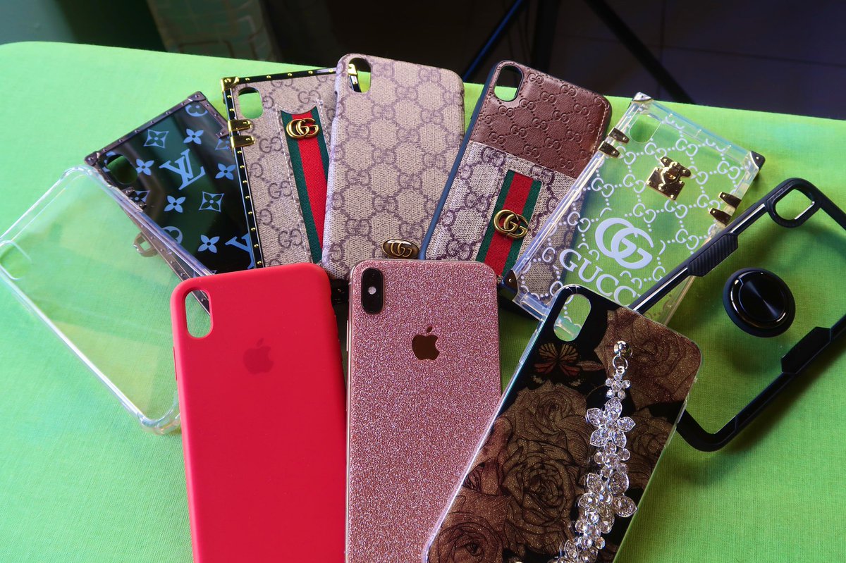 Bennique's tweet photo. I turned my iPhone Xs Max Rose Gold guys! New video up on my YouTube channel Be-unique Beauty. Go and see my new case collection/haul.

#iphonexsmaxcase #iphonexsmax #iphonecase #iphones #rosegoldiphone #phonecasehaul #phonecasecollection #phonecases #iphonelove #subscribe https://t.co/eYgydEizvb