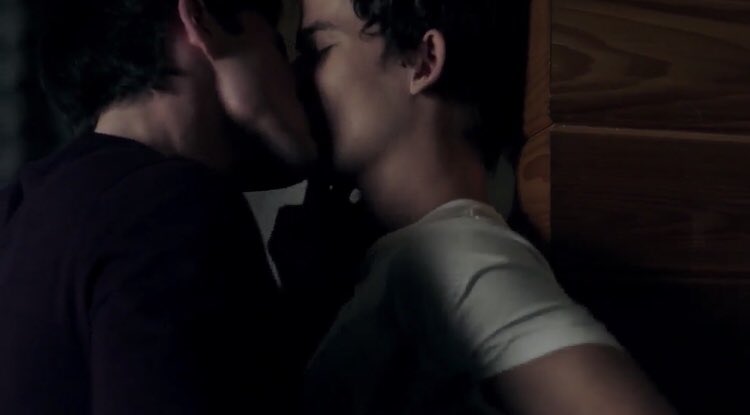 edo_daniele's tweet image. Quelle Emison vibes. Non ci credo che è finita. #PLLPerfectionists