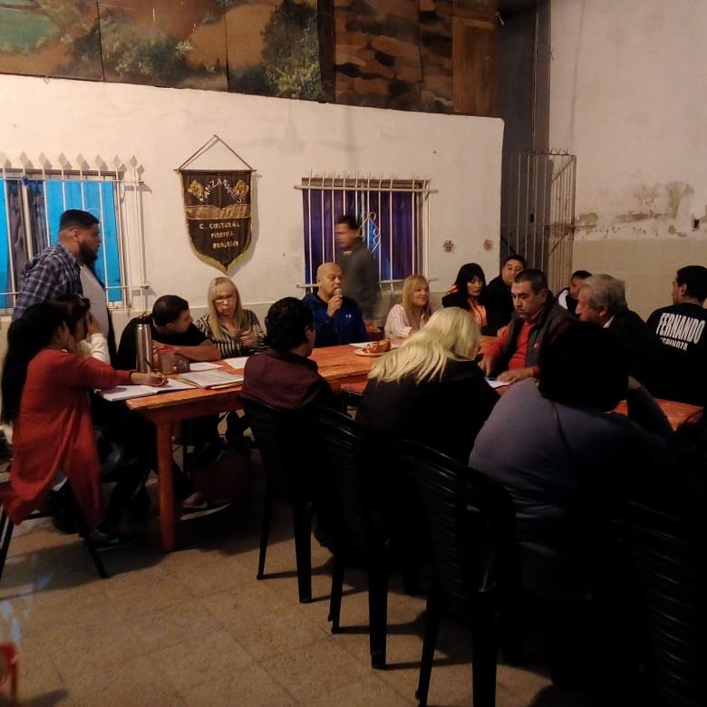 JpMarioSolano's tweet photo. Reunión de unidades básicas en el centro cultural Pierina Dealessi 🇦🇷✌🏻 https://t.co/jeABrDRKgl