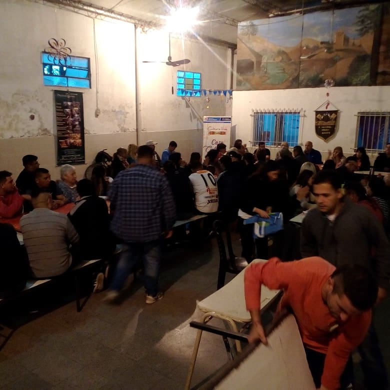 JpMarioSolano's tweet photo. Reunión de unidades básicas en el centro cultural Pierina Dealessi 🇦🇷✌🏻 https://t.co/jeABrDRKgl