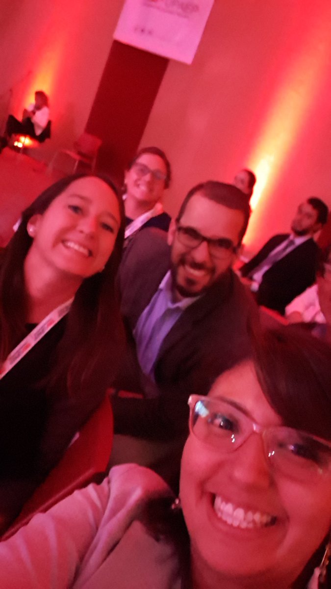 LiizPaGue's tweet photo. @Banana_AnaM @charobalvanera
Fotirri post TED Talk 🤩
#OrgullosasDelJefe https://t.co/SpruIZXF3G