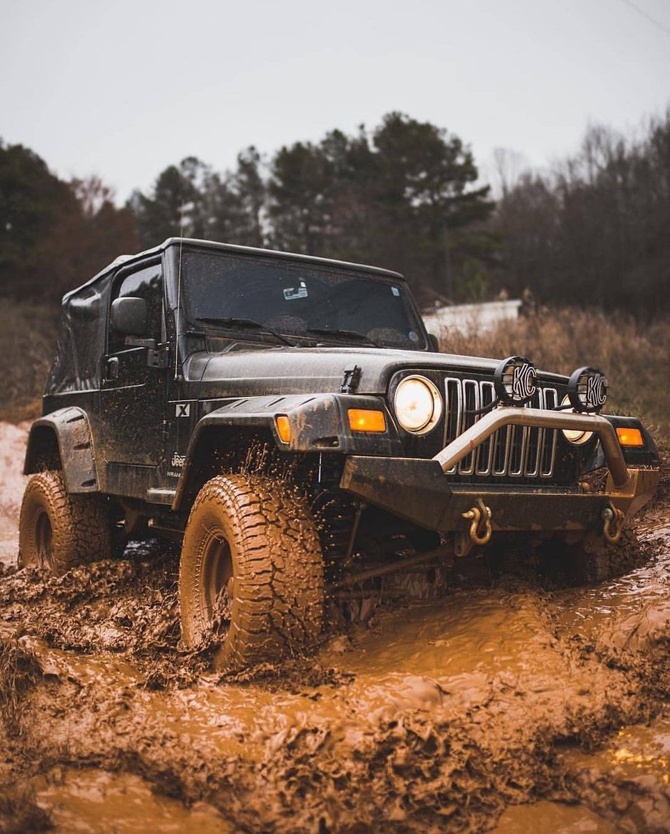 This is an awesome shot!
📷: chrispbcn
<a href="/JeepBuilds/">JeepBuilds</a> <a href="/THEJeepMafia/">The Jeep Mafia</a> @thefacesofjeep <a href="/Thejeepboss/">Jeep Boss</a> #jeep #jeeplife #Wrangler #JeepWrangler #JeepMafia #jeepfamily #4x4 #offroad #jeepfans #itsajeepthing #photography