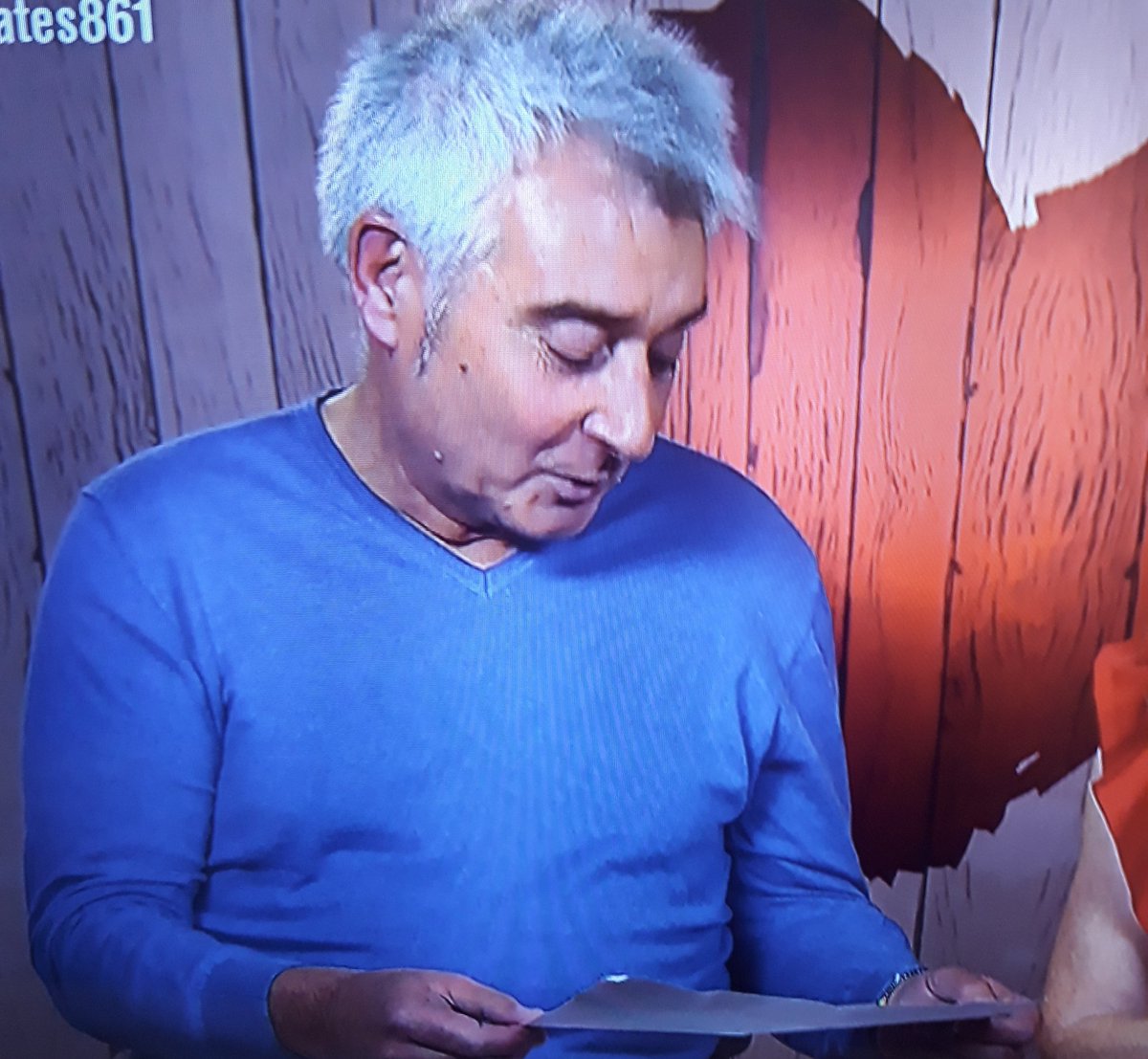 Desatendido's tweet photo. #FirstDates861
Por el mar corren las liebres,
por el monte las sardinas, tralará,
por el monte las sardinas.
Yo salí de un campamento
con hambre de tres semanas, tralará,
con hambre de tres semanas. https://t.co/EOz8VgwzaL