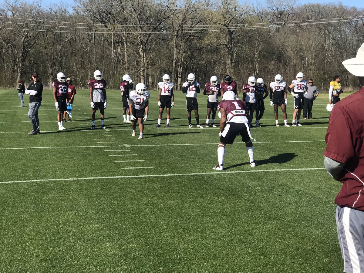 dialcole13's tweet photo. #SpringPractice2K19 https://t.co/O4Xe0r5TnR