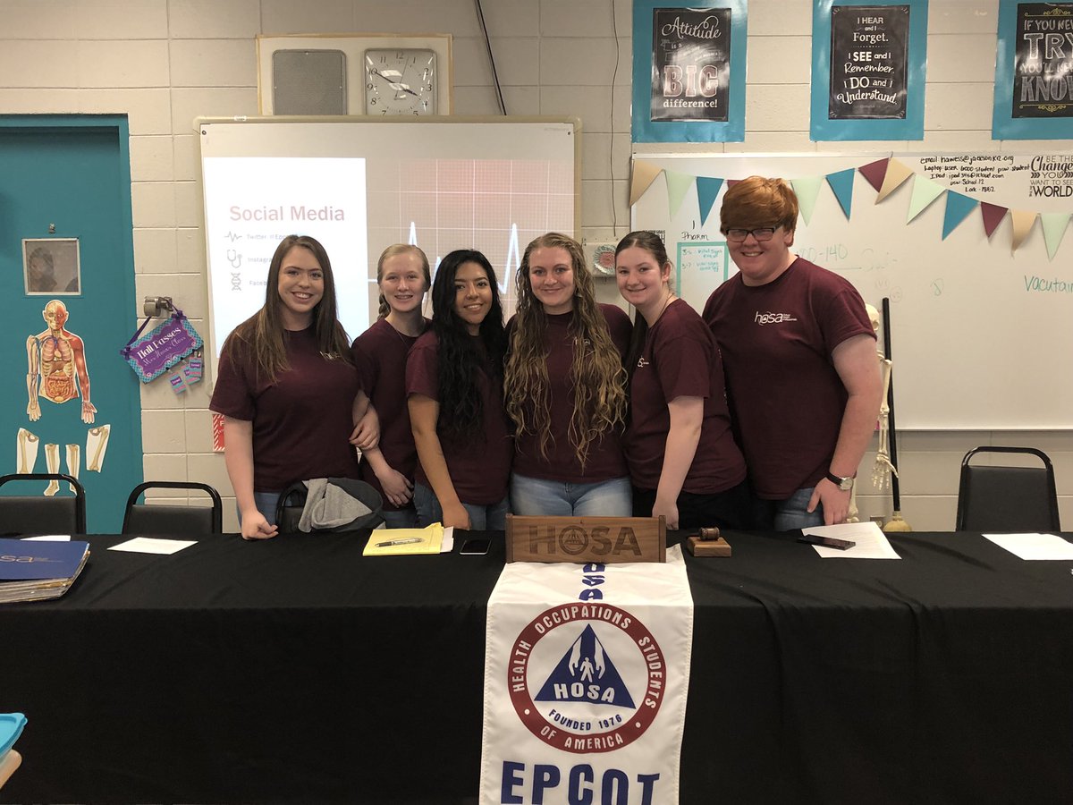 JaCoMedical's tweet photo. Another monthly HOSA business meeting is a wrap! We discussed SLC, the upcoming exceptional olympics, our new t-shirts, and the money raised from our Tupperware fundraiser! Don’t forget to bring t-shirt money by April 1st! #alhosa #hosaalabama #healthscience #alhosastrong https://t.co/IL8Bivdlup