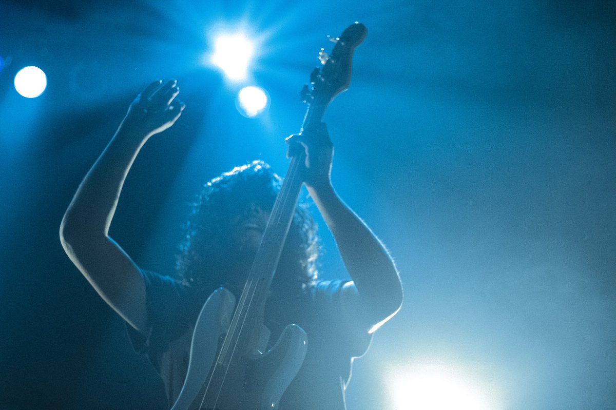 apoppunkbaby's tweet photo. I’m still in awe that I got to shoot @Badflower last night and at how amazing they are live. ❤️❤️❤️ Missed u last night @BadflowerJoey ! https://t.co/6GWNgWpecK