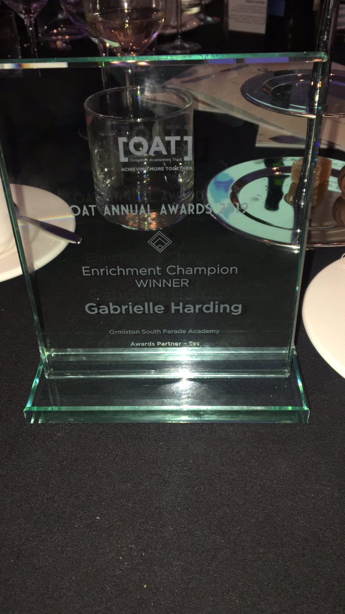 GabHarding's tweet image. Thrilled to have won the enrichment champion award #OATAwards19 @OSouthParadeA