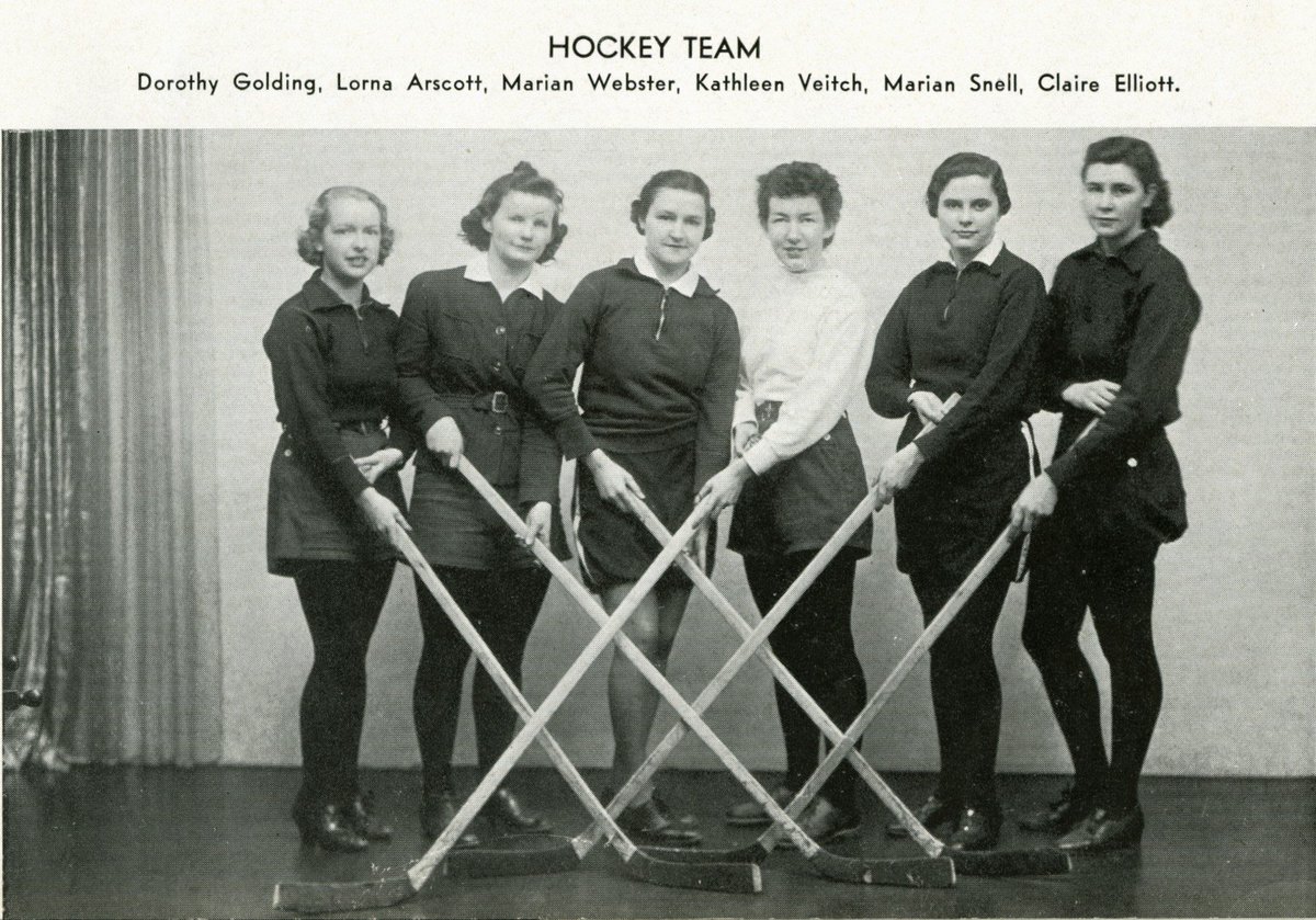 WHLOfficial's tweet photo. One line + a goalie? No problem for these girls 💪 #ThrowbackThursday

📸: Western University Women's Hockey 1938 (John P. Metras Sports Museum) https://t.co/wIXXCxkiEs