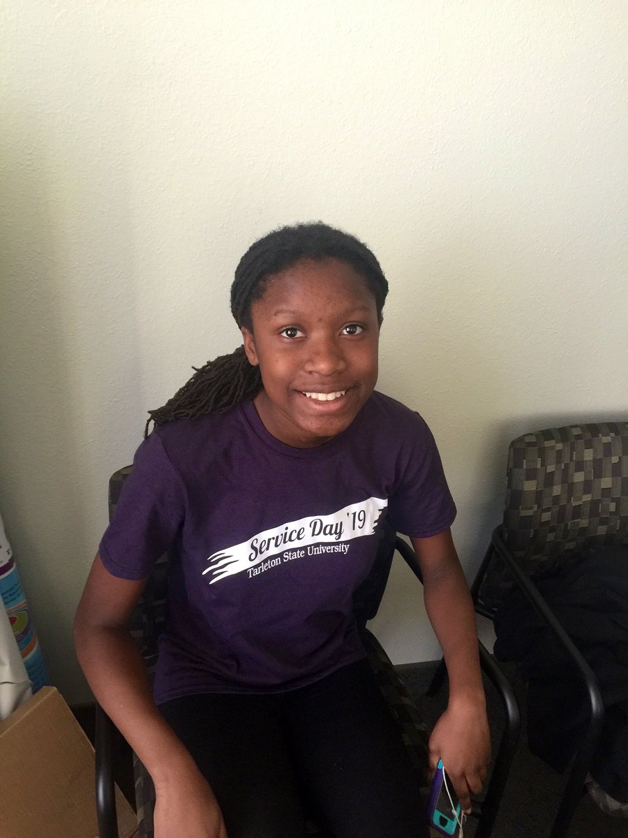 NikkiRJo's tweet photo. Served the community today with @TarletonSOCW It feels so good giving back! Thanks @DrNJonesTSU for being an awesome mom and teaching me the importance of giving back. #TarletonService2019 #TarletonSOCWserves #nicsdreams https://t.co/TS6QapRAF7