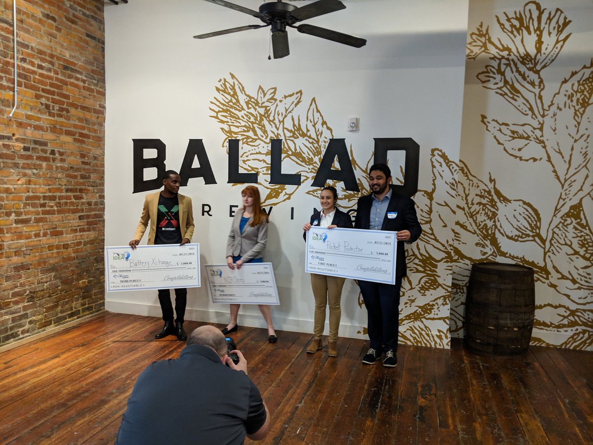 LiveVested's tweet image. Thank you @TheLaunchPlace, the judges, and all the innovative startups and supporters.  A special congrats to Pocket Protector for winning 1st prize, NIRSleep for 2nd and @batteryxchange_ for 3rd. TLP gave out non dilutive, no strings attached $ to all the winners
@KaylaJoyB