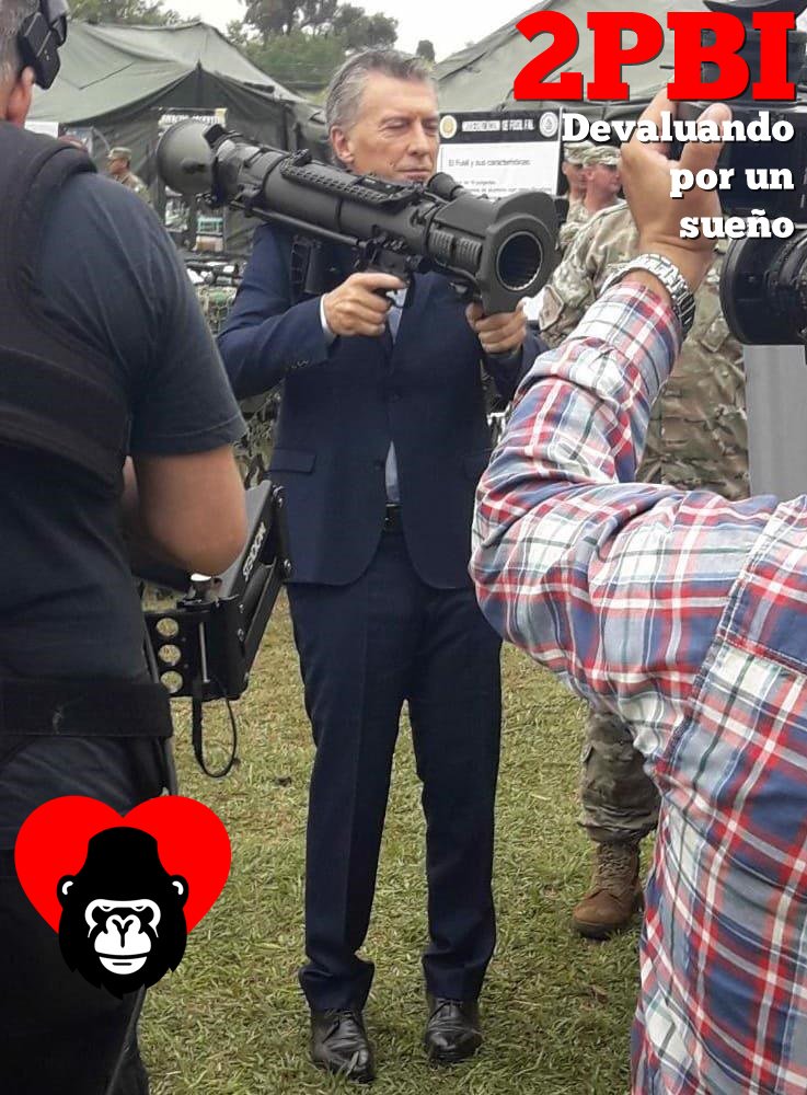 2PBIok's tweet photo. Con la ayuda del narcotráfico, el #RadioBardo vuelve apuesto a todo 💥🌈

HOY | 20 hs | https://t.co/kFdNSayBeN 📻
O en la app https://t.co/kkhDBgtwcg 👾

🦍#2PBI❤#DevaluandoPorUnSueño #Oficina99 #AvEvaPerón #LaPreviaDeLosJueves #ATR #RepúblicaMememista #ModoDiablo #Mood2PBI😌 https://t.co/SQmYfPrvb1