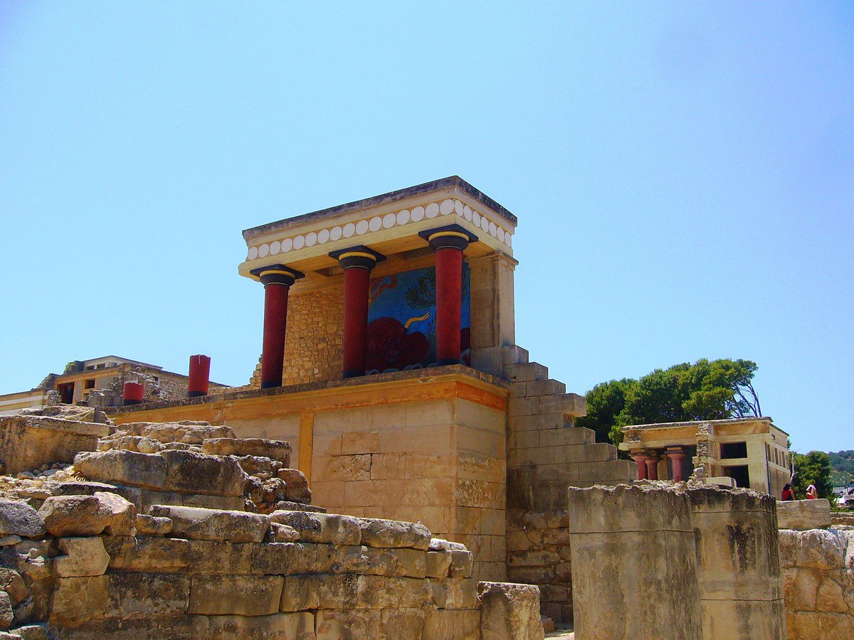 theTravelPorter's tweet photo. ✌️Skip the Line✌️ to Knossos Palace and Heraklion Museum and stay away from the crowds in a private tailor-made tour from your location in Crete. 
Ask for your quote today📩 https://t.co/B4Mmv1IwOu #Crete #ttot #Greece @VisitGreecegr @MarketingGr @IncredibleCrete https://t.co/upbFRHt37n