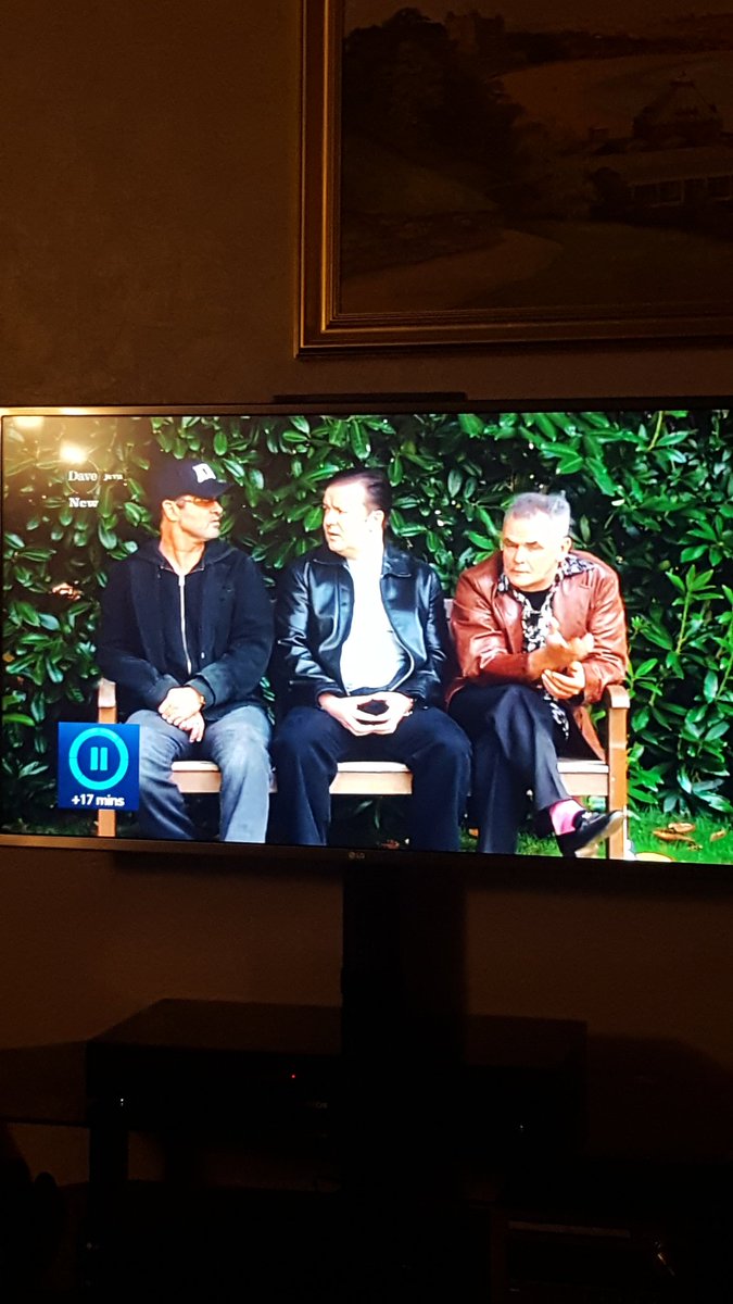ami2795's tweet photo. Watching the wonderful  @rickygervais in his excellent comedy #Extras.
This is the last episode.
It's fantastic. He's seen here with the brilliant late  #GeorgeMichael and #GerardKelly. https://t.co/mp5LZvr1Jw