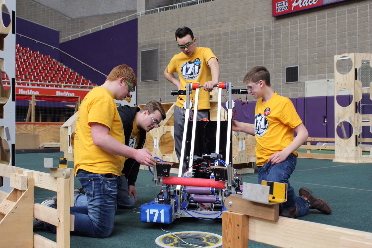 FRC171's tweet photo. Today was a day well spent! Tomorrow starts qualifying matches - stay tuned for a link to the livestream that you can watch throughout the day! ๐ฑ๐ป๐ค
#Team171 #CheeseCurdHerd #FRC #FIRST #omgrobots https://t.co/alEieBVDhS