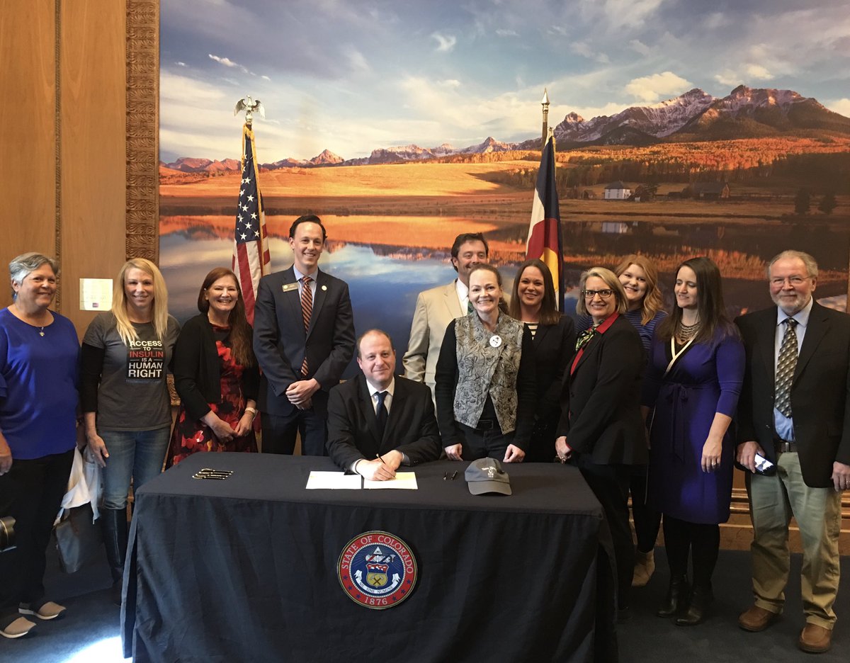 Dylan_RobertsCO's tweet photo. SIGNED INTO LAW! 

“Kevin’s Law” was signed into law by @GovofCO today. This law allows Coloradans access to life-sustaining medication (insulin, inhalers, etc) without a prescription in emergency situations. 

This new law will save lives.

#insulin4all #coleg #copolitcs https://t.co/rxr447F2cA