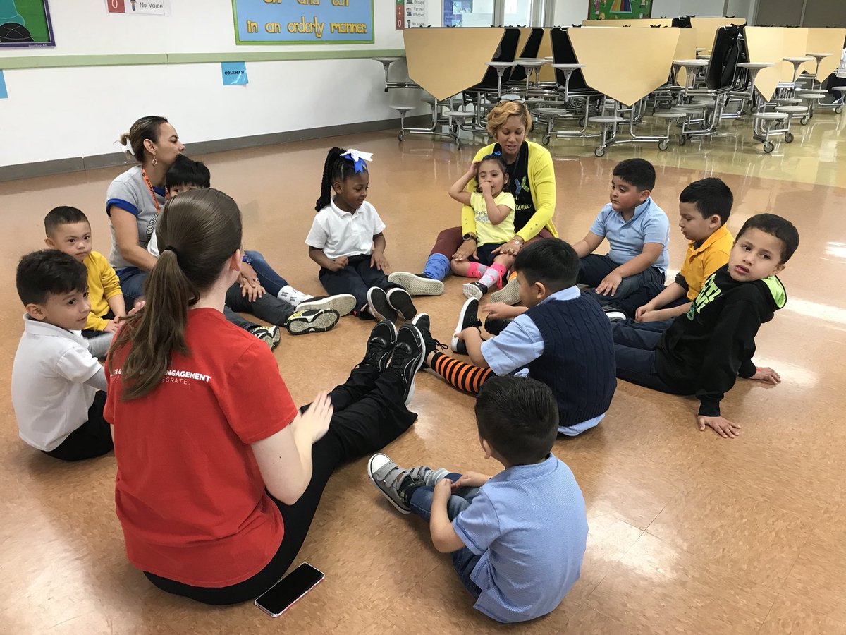 GEchavarria_WRS's tweet photo. We had some great dancing bumblebees today. Thank you to houston ballet for teaching our bumblebees some new dance moves #houstonballet #adapteddance @BellfortECCHISD @HoustonBallet @HISD_Wraparound https://t.co/uImwTxMbJZ
