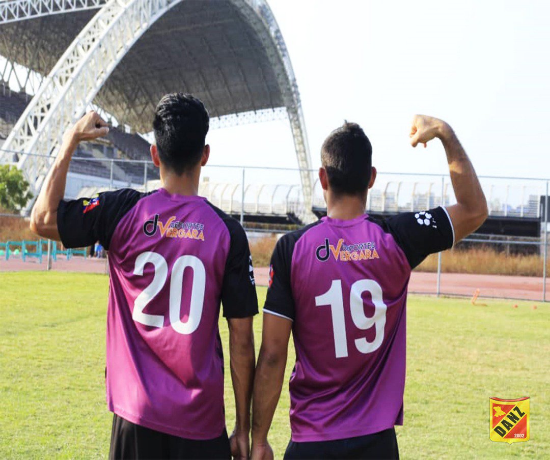 🙌 2019 será un año lleno de retos, pero unidos saldremos adelante
🤜🤛

#VamosDANZ #Apertura2019 #LigaFUTVE #EquipoUnido