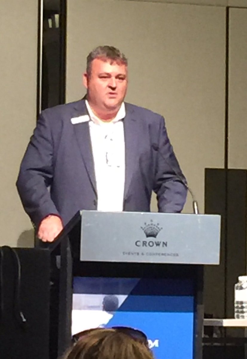 achsm_jrasa's tweet photo. Russell Harrison CEO Western Health @ACHSM National Conference in Melbourne today discusses leading system change with Healthlinks in partnership with SilverChain. Great examples of managing complex patients. Well done!#healthcare #health #healthleadership https://t.co/m07S9kztXM