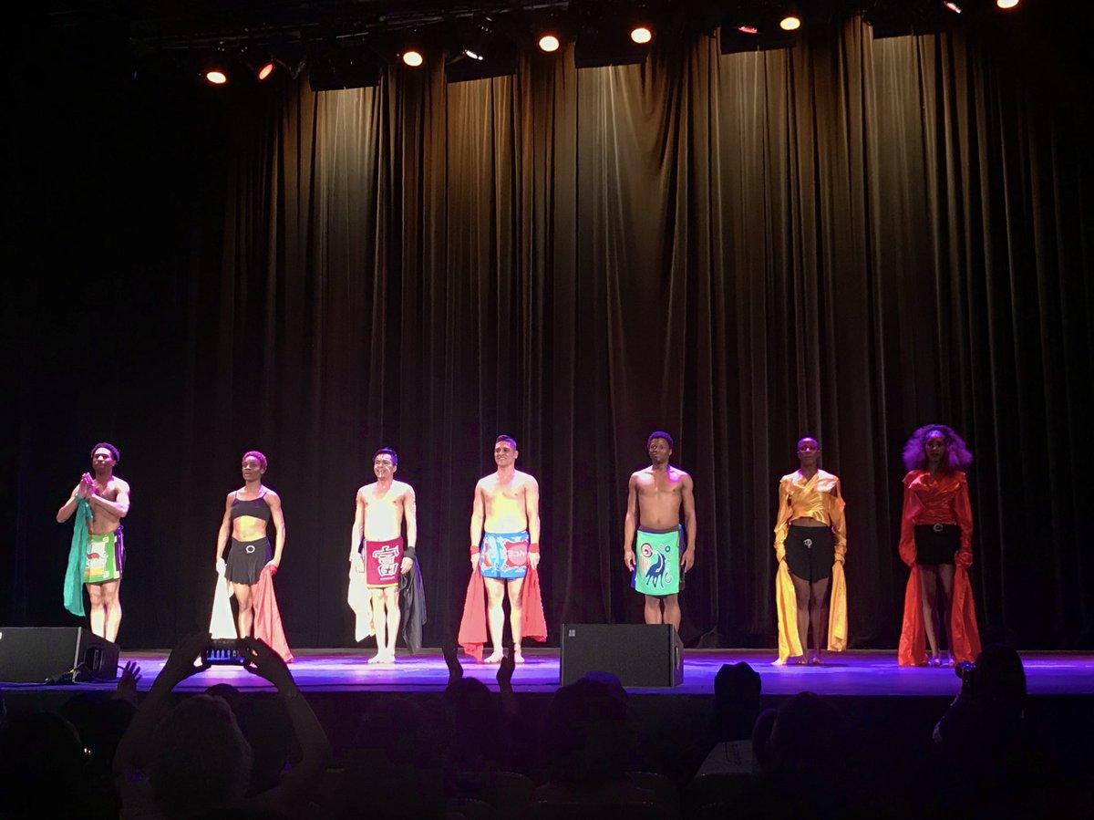StarfishMarta's tweet photo. We are feeling the messages that @lula_washington is putting out there...togetherness, unity, love, happiness. Who doesn’t need more of all of the above?! #FastPitch2019 #SupportingOurSector https://t.co/XpxdiYRYtk