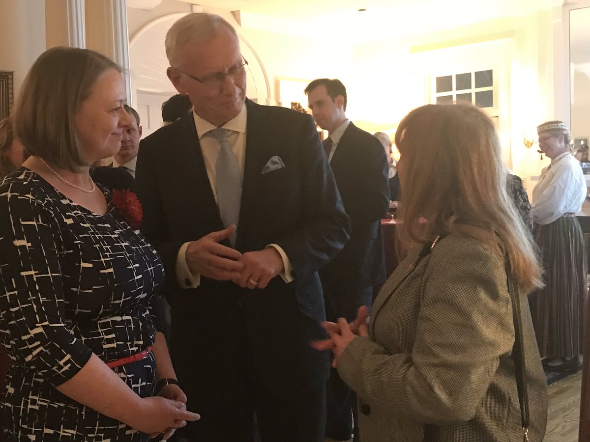 khicks_1's tweet photo. Ambassador Teikmanis of @Latvia_USA and his wife Ms. Penike welcome ICDC members and guests! #internationaldiplomacy https://t.co/gi9tDXehi0