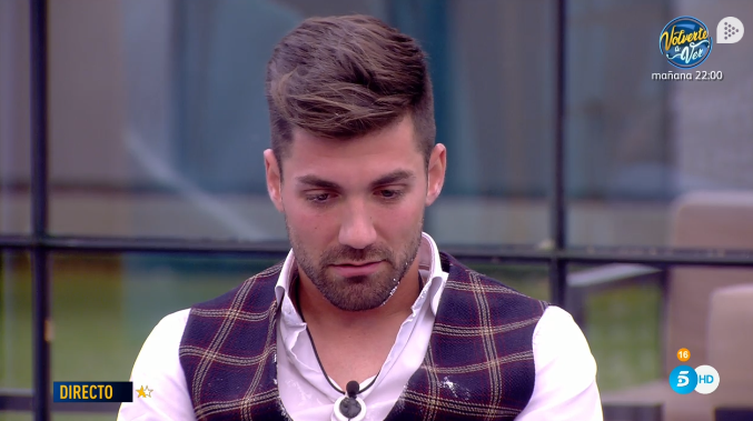 ghoficial's tweet photo. ¿Quién tiene razón?

🔄 Alejandro
❤️ Sofía

#GHDÚOGala12 https://t.co/fOOsDEotDA