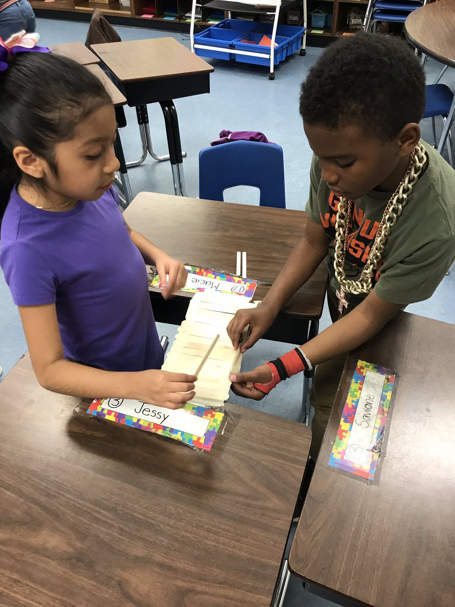 a_kane9's tweet photo. Practicing habit 6: synergize to build a bridge strong enough for a golf ball. Here are some of our successes! Together is better! @rhandrewselem https://t.co/CMiCzwJqbW
