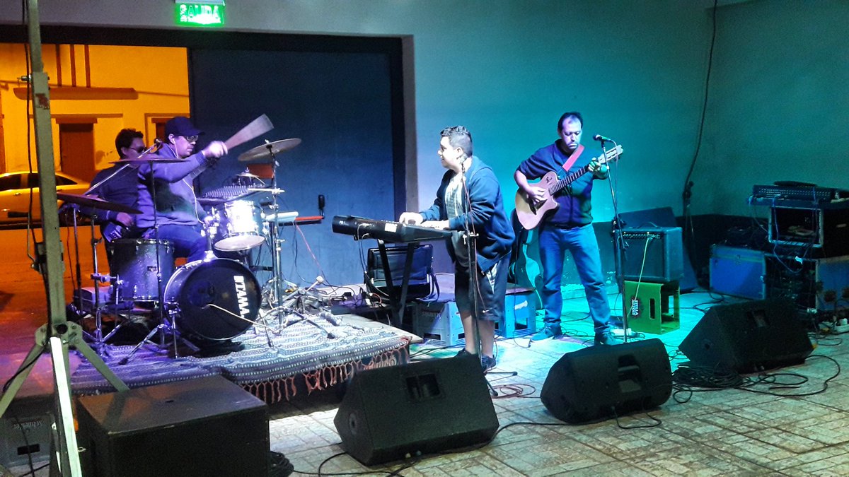 santinopub's tweet photo. Prueba de Sonido!! Hoy 23:30 #PeñaUniversitaria en vivo Te esperamos Entrada Totalmente Gratuita #Explotaa💣 https://t.co/WQ4TWqhSdJ