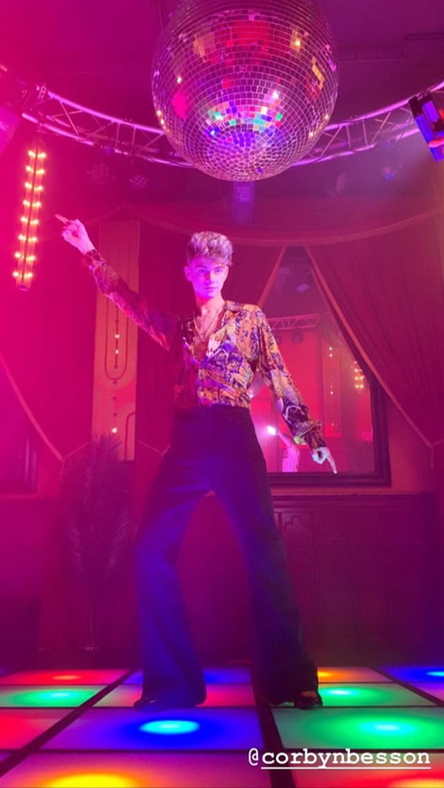 UpdatesWDWMx's tweet photo. Fotos de Daniel y Corbyn vía Instagram stories de el director del video #IDBINTC Jason Koenig. https://t.co/hWHhc1cu9o