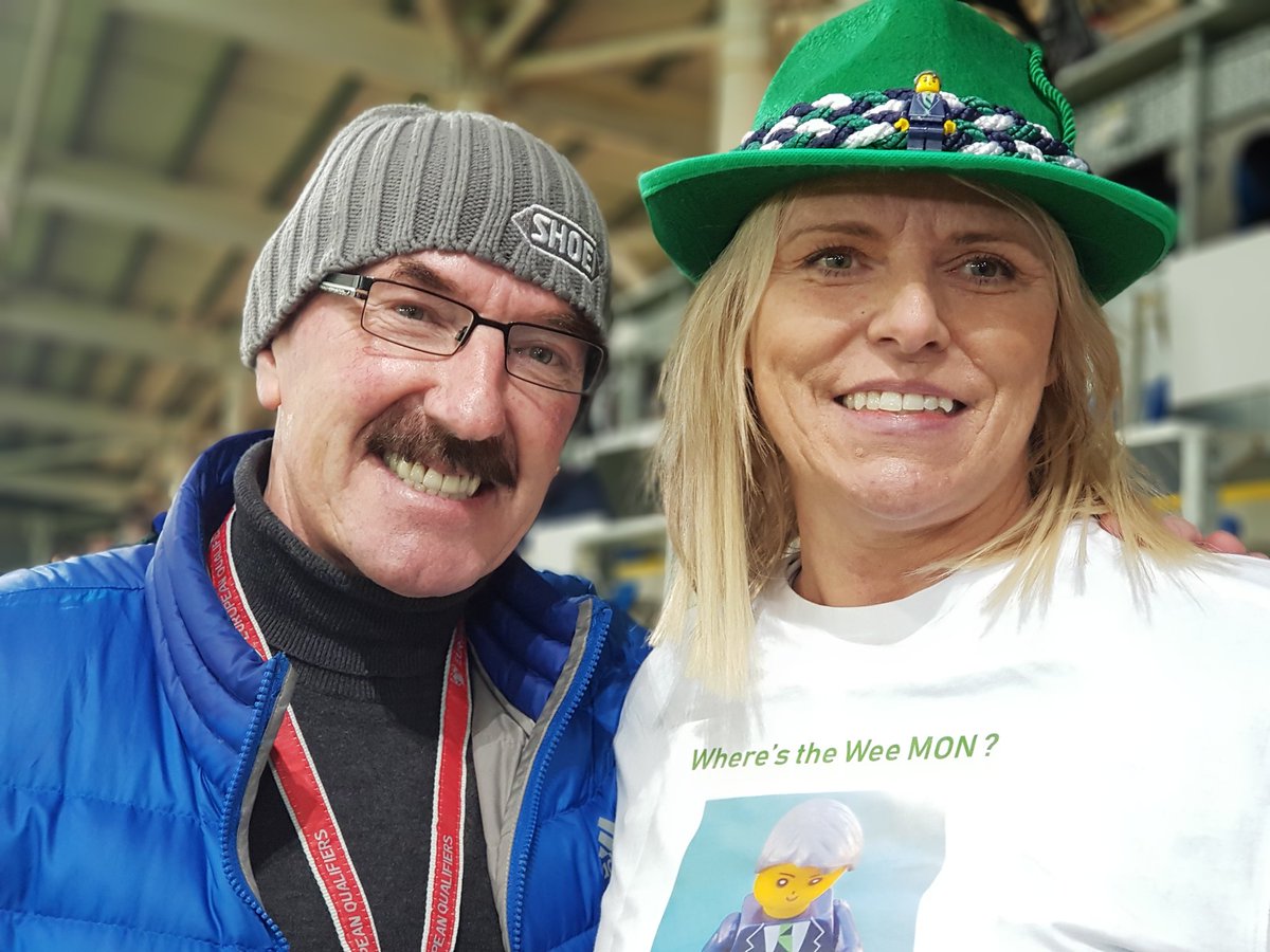 DianeOlfert's tweet photo. @liam_beckett @LondonNISC Really appreciated you coming over to say hello and many thanks for great pic. #GAWA #WeeMon #NIREST https://t.co/3DkYyVY8q3